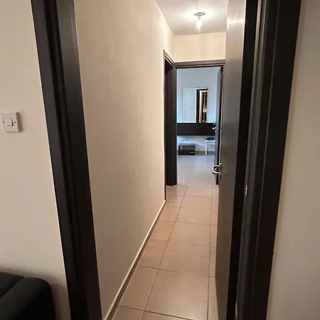 Modern 2br Near Finikoudes - Apartment
