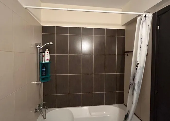 Modern 2br Near Finikoudes - Lárnaca